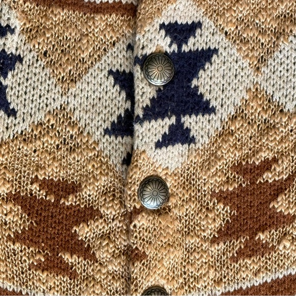 Cotton & Rye Outfitters Ladies Tan Aztec Cardigan With Concho Buttons large - Picture 2 of 5